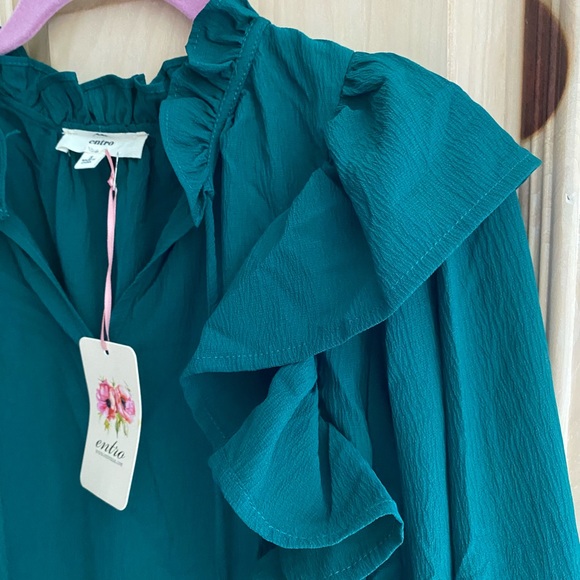 NWT Entro dark green frilly blouse size small runs large $15 Beautiful! - Picture 2 of 8